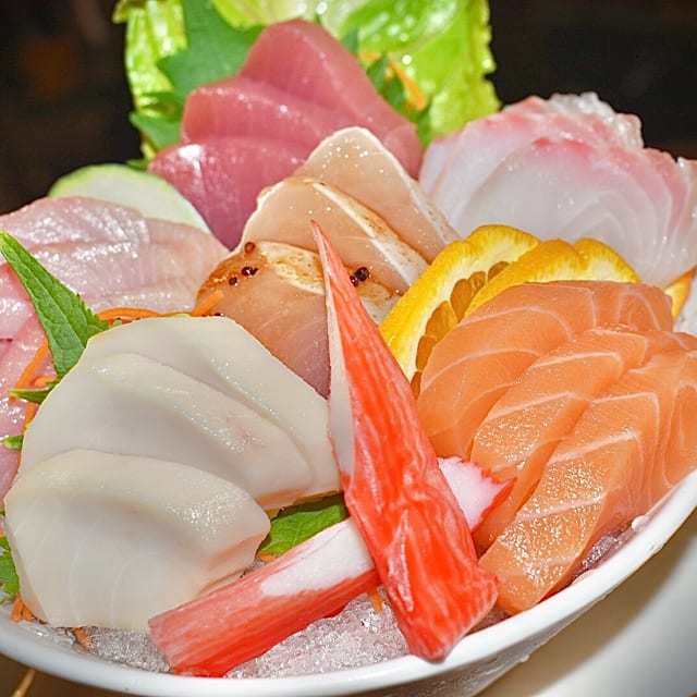 Chirashi Sushi.